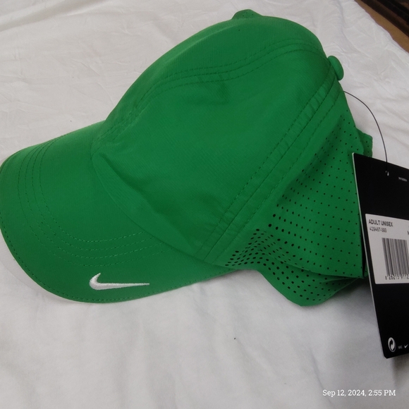 NWT Nike Golf – Dri-FIT Swoosh Perforated  - Picture 11 of 11